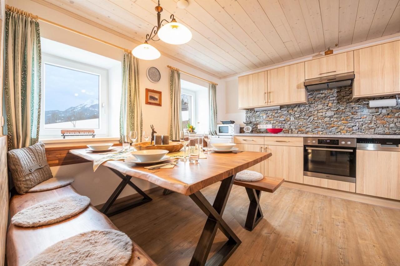 Ferienhaus Schwoellerbauer Sankt Martin am Grimming Eksteriør bilde